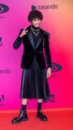 November 14, 2021, Budapest, Hungary: William Ernult attends the 2021 MTV EMAs, Europe Music Awards, at Papp Laszlo Budapest Sports Arena in Budapest, Hungary, on 14 November 2021. Photo: Budapest Hungary - ZUMAm179 20211114_zep_m179_078 Copyright: xAlecxMichaelx