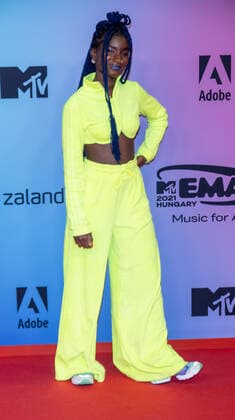 November 14, 2021, Budapest, Hungary: Oumi Janta attends the 2021 MTV EMAs, Europe Music Awards, at Papp Laszlo Budapest Sports Arena in Budapest, Hungary, on 14 November 2021. Photo: Budapest Hungary - ZUMAm179 20211114_zep_m179_082 Copyright: xAlecxMichaelx