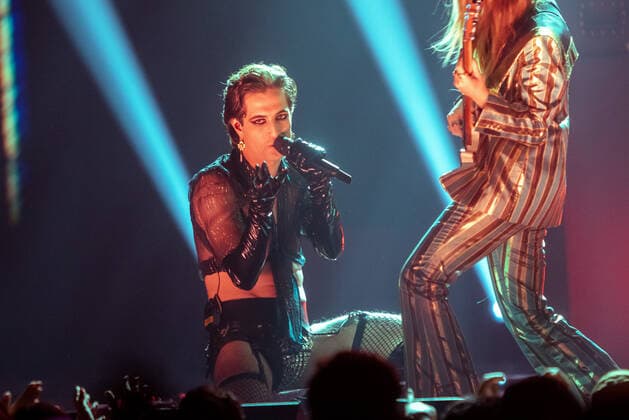 November 14, 2021, Budapest, Hungary: Damiano David of Maneskin performs at the 2021 MTV EMAs, Europe Music Awards, at Papp Laszlo Budapest Sports Arena in Budapest, Hungary, on 14 November 2021. Photo: Budapest Hungary - ZUMAm179 20211114_zep_m179_125 Copyright: xAlecxMichaelx