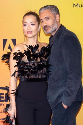 Rita Ora and Taika Waititi at the MTV European Music Awards 2021 ceremony at Laszlo Papp Sports Arena Budapest, 14 11 2021. Foto:xR.xWagnerx xFuturexImage