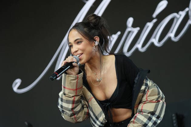 Day N Vegas Music Festival in Las Vegas, Maria Isabel Konzert New York-born, Dominican singer-songwriter Maria Isabel performs on stage during the Day N Vegas Music Festival at the Las Vegas Festival Grounds in Las Vegas, Nevada on Sunday, November 14, 2021.  LAV2021111422 JAMESxATOA