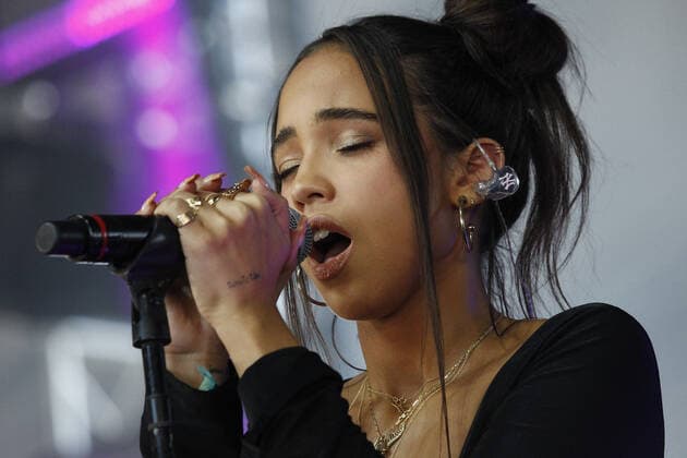 Day N Vegas Music Festival in Las Vegas, Maria Isabel Konzert New York born R&B singer Maria Isabel performs on stage during the Day N Vegas Music Festival at the Las Vegas Festival Grounds in Las Vegas, Nevada on Sunday, November 14, 2021.  LAV2021111432 JAMESxATOA