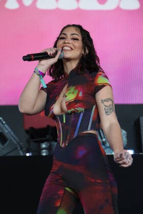 Day N Vegas Music Festival in Las Vegas, Almondmilkhunni Konzert Female R&B singer Almondmilkhunni performs on stage during the Day N Vegas Music Festival at the Las Vegas Festival Grounds in Las Vegas, Nevada on Sunday, November 14, 2021.  LAV2021111401 JAMESxATOA