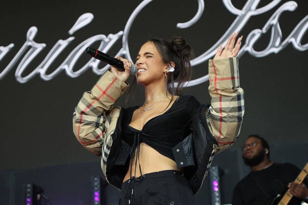 Day N Vegas Music Festival in Las Vegas, Maria Isabel Konzert Female R&B singer Maria Isabel performs on stage during the Day N Vegas Music Festival at the Las Vegas Festival Grounds in Las Vegas, Nevada on Sunday, November 14, 2021.  LAV2021111419 JAMESxATOA