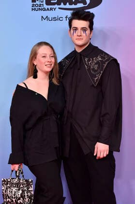 Gjon s Tears with girlfriend Pauline Sengler at the MTV European Music Awards 2021 ceremony at Laszlo Papp Sports Arena Budapest, 14 11 2021 Foto:xH.xZwanzigerx xFuturexImage