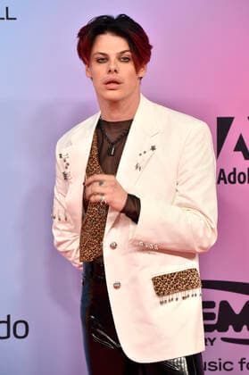 Yungblud at the MTV European Music Awards 2021 at Laszlo Papp Sports Arena Budapest, 14 11 2021 Foto:xH.xZwanzigerx xFuturexImage