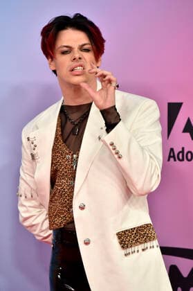 Yungblud at the MTV European Music Awards 2021 at Laszlo Papp Sports Arena Budapest, 14 11 2021 Foto:xH.xZwanzigerx xFuturexImage