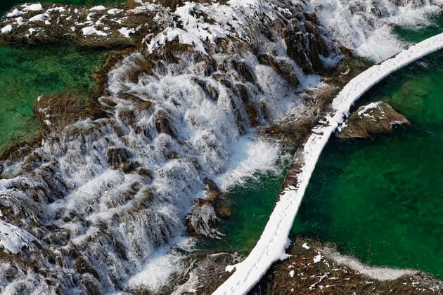 Croatia, View of Plitvice Lakes National Park, GF000004