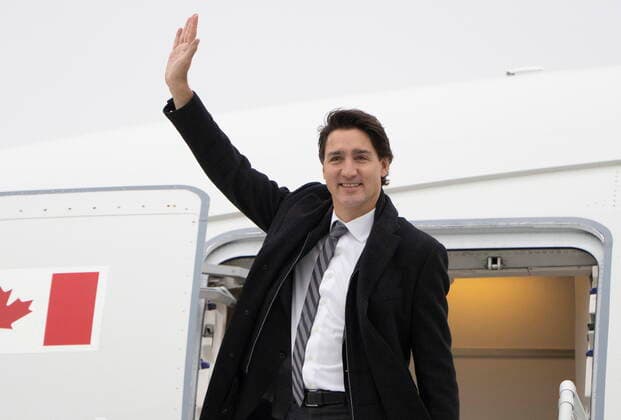 November 17, 2021, Ottawa, ON, Canada: Canadian Prime Minister Justin Trudeau departs on a government plane, Wednesday, November 17, 2021 in Ottawa. Trudeau is flying to Washington for meetings at the White House. Ottawa Canada  - ZUMAc35_ 20211117_zaf_c35_003 Copyright: xAdrianxWyldx