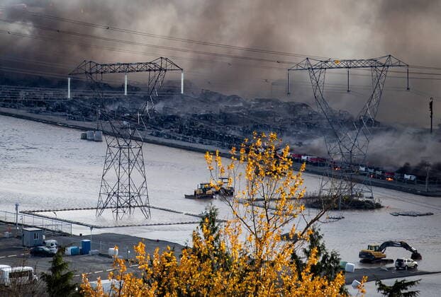 November 17, 2021, ABBOTSFORD, BC, CANADA: Burnt truck and recreational vehicles are seen during a fire at a business surrounded by floodwaters in Abbotsford, B.C., on Wednesday, November 17, 2021. ABBOTSFORD CANADA  - ZUMAc35_ 20211117_zaf_c35_049 Copyright: xDarrylxDyckx