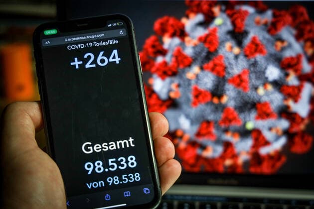 Coronavirus in Germany Covid 19 Dashboard of the Robert Koch Institute 18 11 2021 Robert Koch Institute 7 days Incidence 336.9 7 days Number of cases 280 161 COVID 19 cases 5 195 321 Addition of 65 371 compared to the previous day COVID 19 deaths 98 538 Addition of 264 compared to the previous day