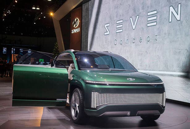 November 17, 2021, Los Angeles, California, USA: Hyundai SEVEN concept car is unveiled at the 2021 Automobility LA on Wednesday November 17, 2021 at the Los Angeles Convention Center in Los Angeles, California. PI Los Angeles USA - ZUMAp124 20211117_zaa_p124_011 Copyright: xJAVIERxROJASx