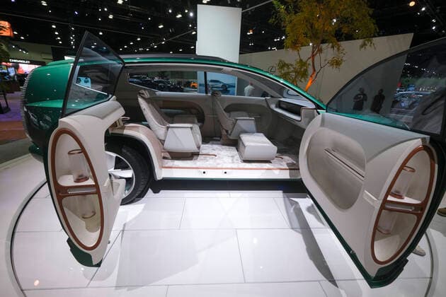 November 18, 2021, Los Angeles, California, USA: A Hyundai Seven concept vehicle is displayed at the 2021 LA Auto Show media day. Los Angeles USA - ZUMAc68_ 20211118_zaf_c68_020 Copyright: xRingoxChiux
