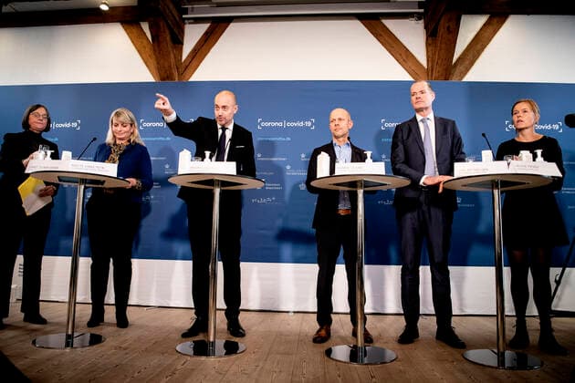 Director of the Danish Agency for Security of Supply, Lisbet Zilmer Johns Director of the Danish Agency for Patient Safety Anette Lykke Petri Minister of Health Magnus Heunicke S, Director of the Statens Serum Institut, Henrik Ullum, Director of the Danish Medicines Agency, Lars Bo Nielsen Helene Prob  Copyright: NILSxMEILVANG NilsxMeilvangx cop104 spdk20211119-153013-L