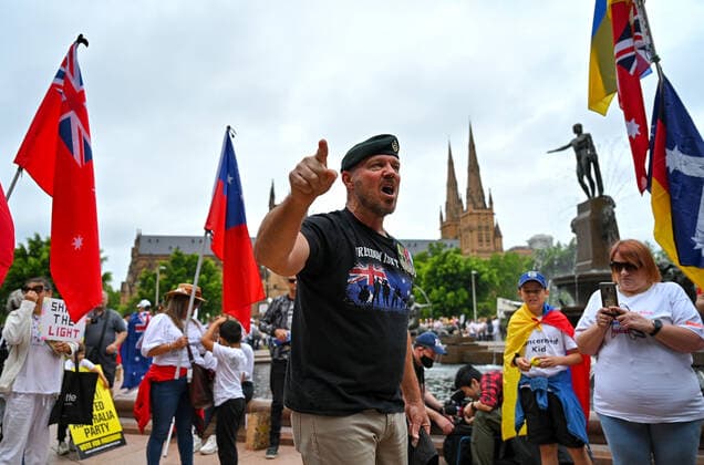 COVID19 FREEDOM RALLY SYDNEY, People participate in The Worldwide Rally for Freedom protest against mandatory vaccinations and lockdown measures in Sydney, Saturday, November 20, 2021. The Worldwide Rally for Freedom is a day of rallies purportedly for freedom across many countries, including Australia. ( NO ARCHIVING, EDITORIAL USE ONLY, NO USE IN BOOKS WITHOUT CONSENT SYDNEY NSW AUSTRALIA  Copyright: xStevenxSaphorex 20211120001598370840