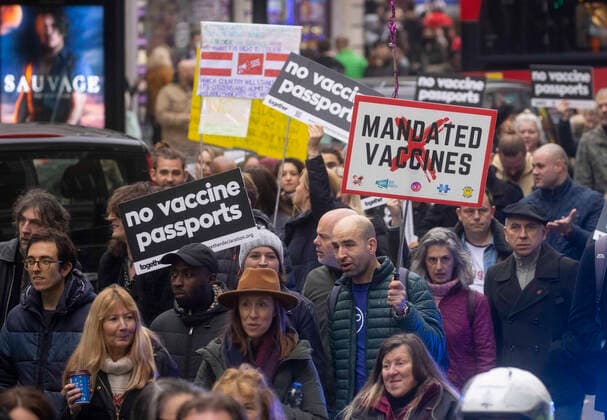 . 20 11 2021. London, United Kingdom. Thousands of people opposed to the vaccine demonstrate in central London. They are opposed to the vaccine and strogly believe that children should not be forced to have it.Austria has just announced it is having a national lockdown from Tuesday. Anti Vaxx demonstration.  xMarkxThomasx xi-Imagesx IIM-22829-0007