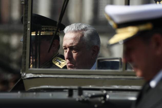 News Bilder des Tages Mexican President Andres Manuel Lopez Obrador gives a speech during a military parade commemorating the 111 anniversary of the Revolution, in Mexico City, Mexico, 20 November 2021. Mexico commemorates the 111 Revolution anniversary with a military parade !ACHTUNG: NUR REDAKTIONELLE NUTZUNG!  Copyright: xJoséxMéndezx MEX7310 20211120-16db4a859bdfad4a9cd32a2cff3757e3e0c1c24b