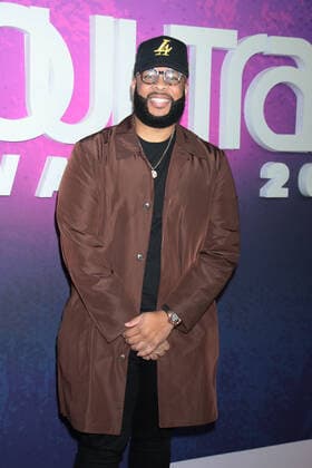 NEW YORK, NY - NOVEMBER 20: James Fortune at the 2021 Soul Train Awards at The Apollo Theater in New York City on November 20, 2021. Copyright: xRWx
