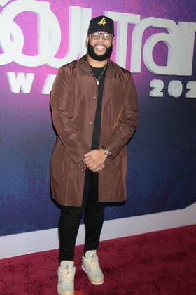 NEW YORK, NY - NOVEMBER 20: James Fortune at the 2021 Soul Train Awards at The Apollo Theater in New York City on November 20, 2021. Copyright: xRWx