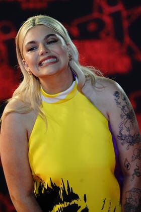 Louane Emera CELEBRITES : NRJ Music Awards - Cannes - 20 11 2021 NorbertScanella Panoramic 