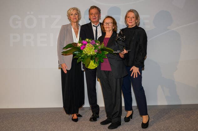 Berlin GER, Berlin, 21 11 21, Goetz George Prize 4 Red Carpet v l Marika George, Gudrun Ritter Preistraegerin 2021 stolz und geruehert, Goetz George Prize 4 Red Carpet, Kaiserin Friedrich Haus, 21 11 21, Copyright: xUwexKoch Eibner-Pressefotox EP_UKH