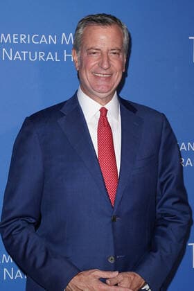 American Museum Of Natural History Gala 2021 Arrivals Bill de Blasio during the American Museum Of Natural History Gala 2021 Arrivals, in New York, United States, on November 22, 2021. New York NY United States  Copyright: xJohnxNacionx nacion-billdebl211118_np6vR