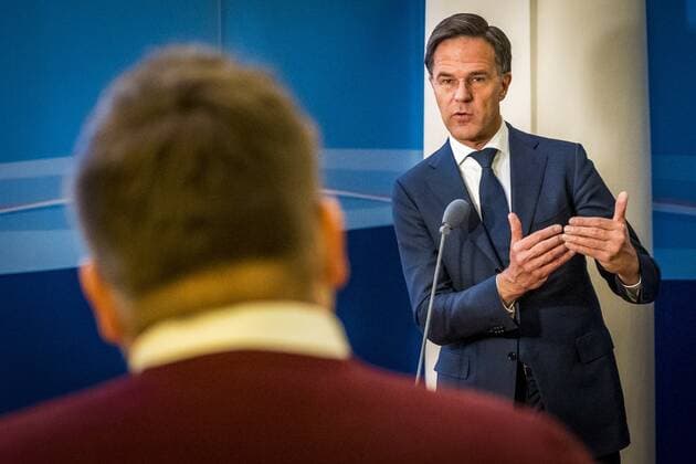 THE HAGUE Outgoing Prime Minister Mark Rutte and outgoing Minister Hugo de Jonge of Health, Welfare and Sport CDA explain the situation regarding the basic measures against the corona virus Rutte made an urgent appeal to everyone to better adhere to those basic measures against the corona virus ANP LEX VAN LIESHOUT  Copyright: xANPx xxANPx x441036611x