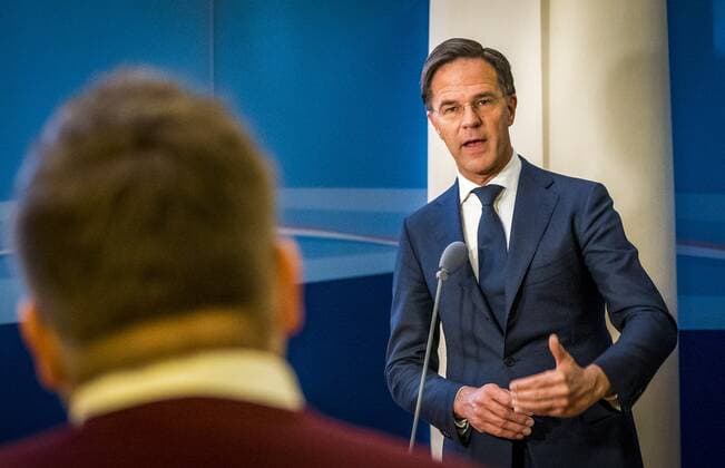 THE HAGUE Outgoing Prime Minister Mark Rutte and outgoing Minister Hugo de Jonge of Health, Welfare and Sport CDA explain the situation regarding the basic measures against the corona virus Rutte made an urgent appeal to everyone to better adhere to those basic measures against the corona virus ANP LEX VAN LIESHOUT  Copyright: xANPx xxANPx x441036616x