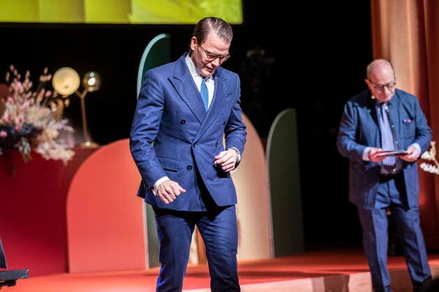 Prins Daniel of Sweden handed out the prize at the Visa Vägen Show the way Gala which is a prize for companies who employs people with disabilities at the Vasa Theatre in Stockholm, Sweden 22 November 2021 Stockholm Sweden x2495x,  Copyright: xOlaxAxman TTx PRINCE DANIEL