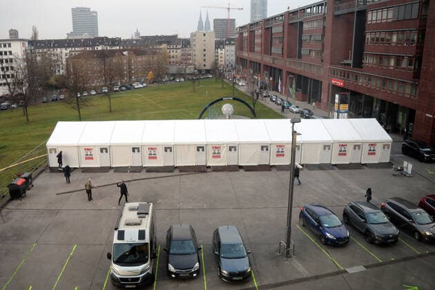 Opening Vaccination Centre Drive In Lanxess Arena Cologne Germany 23 11 2021 Car queue