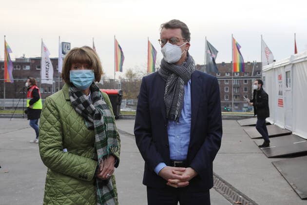 Opening of the Vaccination Centre Drive In Lanxess Arena Cologne Germany 23 11 2021 Left Lord Mayor Henriette Reker Right Minister President Hendrik Wüst
