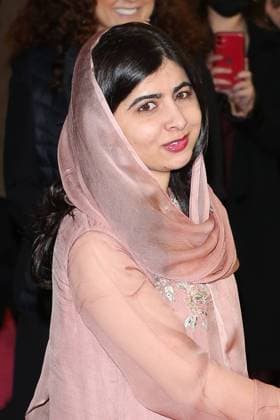 Berühmte Feministinnen, Malala Yousafzai Malala Yousafzai attends the Special Gala Performance of Cinderella to support The Malala Fund at the Gillian Lynne Theatre in London. NOVEMBER 18th 2021  MDRx21626