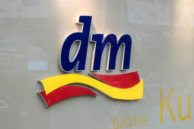Düsseldorf 23 11 2021 DM Drogeriemarkt drugstore discounter logo Düsseldorf North Rhine-Westphalia Germany