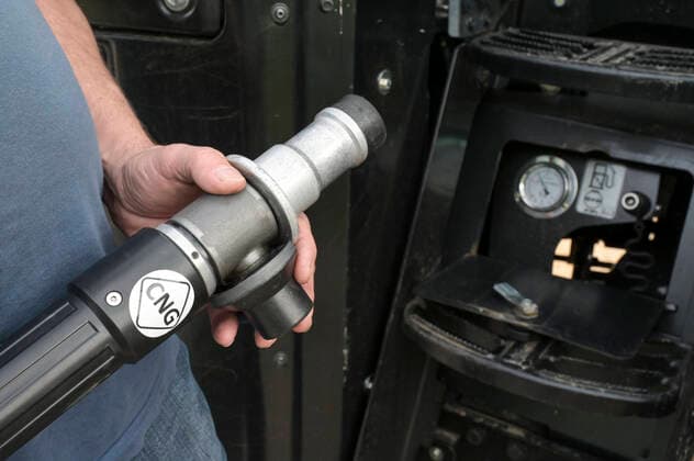 Germany, BioMethan Germany, Biogas plant, BioMethan gas CNG *** DEUTSCHLAND, Damnatz im Wendland, Biogasanlage erzeugt Biomethan bzw. CNG Gas, Betankung CNG Zapfpistole Damnatz Germany