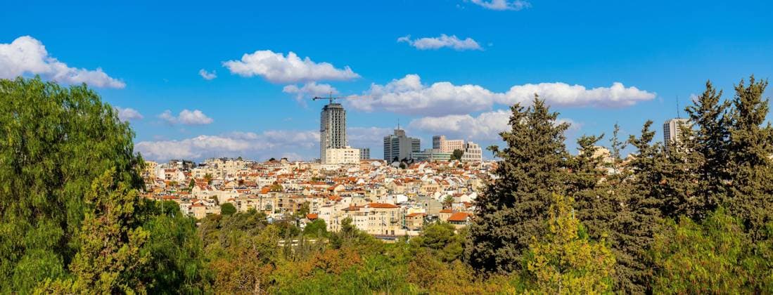 Jerusalem, Israel - October 14, 2017: Panoramic view of central Jerusalem city center seen from Sacker Park in Givat Ram quarter  BEW1DE6F95C