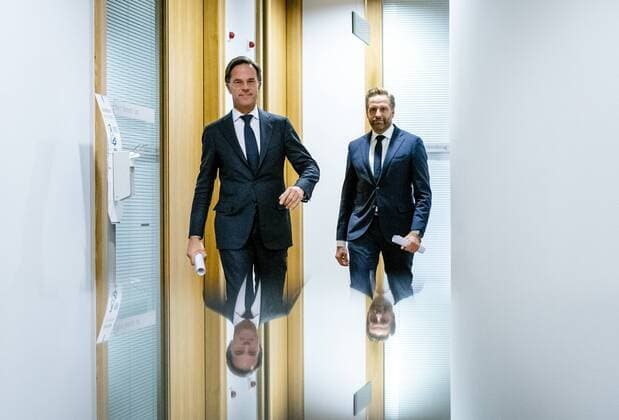 Outgoing Prime Minister Mark Rutte and outgoing Minister Hugo de Jonge Public Health, Welfare and Sport after a press conference about stricter corona measures in The Hague, the Netherlands on November 26 2021 ANP BART MAAT  Copyright: xANPx xxANPx x441210489x