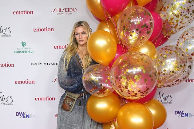 Mia Florentine Weiss at the Emotion Award ceremony on 26 11 2021 in Hamburg Emotion Award 2021 in Hamburg