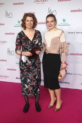 Monica Lierhaus and her niece Greta at the Emotion Award ceremony on 26 11 2021 in Hamburg Emotion Award 2021 in Hamburg