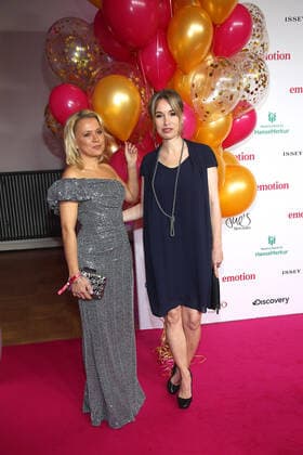 Nova Meierhenrich and Mareike Fell at the Emotion Award ceremony on 26 11 2021 in Hamburg Emotion Award 2021 in Hamburg