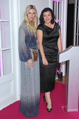 Mia Florentine Weiss and Dorothee Bär at the 10 presentation of the EMOTION Award 2021 at the Curio Haus Hamburg, 26 11 2021 Foto:xgbrcix xFuturexImage