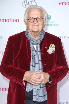 Justus Frantz at the 10 presentation of the EMOTION Award 2021 at the Curio Haus Hamburg, 26 11 2021 Foto:xgbrcix xFuturexImage