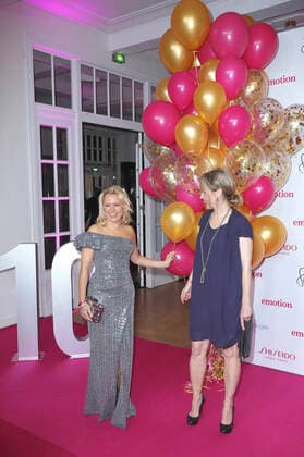 Nova Meierhenrich and Mareike Fell at the 10 presentation of the EMOTION Award 2021 at the Curio Haus Hamburg, 26 11 2021 Foto:xgbrcix xFuturexImage