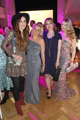 Jasmin Wagner, Nova Meierhenrich, Mareike Fell and Sandra Quadflieg at the 10 presentation of the EMOTION Award 2021 at the Curio Haus Hamburg, 26 11 2021 Foto:xgbrcix xFuturexImage