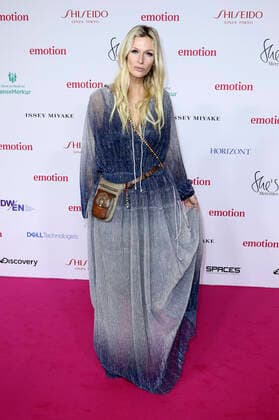 Mia Florentine Weiss at the 10 presentation of the EMOTION Award 2021 at the Curio Haus Hamburg, 26 11 2021 Foto:xC.xTamckex xFuturexImage
