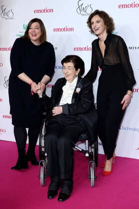 Katharina Fegebank, Lore Maria Peschel Gutzeit and Katarzyna Mol Wolf at the 10 presentation of the EMOTION Award 2021 at the Curio Haus Hamburg, 26 11 2021 Foto:xC.xTamckex xFuturexImage