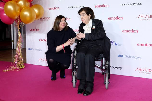 Katharina Fegebank and Lore Maria Peschel Gutzeit at the 10 presentation of the EMOTION Award 2021 at the Curio Haus Hamburg, 26 11 2021 Foto:xC.xTamckex xFuturexImage