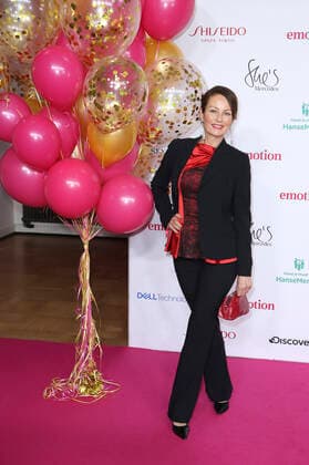 Sabrina Staubitz at the 10 presentation of the EMOTION Award 2021 at the Curio Haus Hamburg, 26 11 2021 Foto:xC.xTamckex xFuturexImage