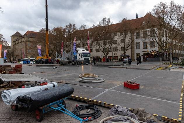 Stuttgart themed pictures dismantling of Stuttgart Christmas market, 27 11 2021, themed pictures dismantling of Stuttgart Christmas market, 27 11 2021, Copyright: xDROFITSCH EIBNERx EP_ddh
