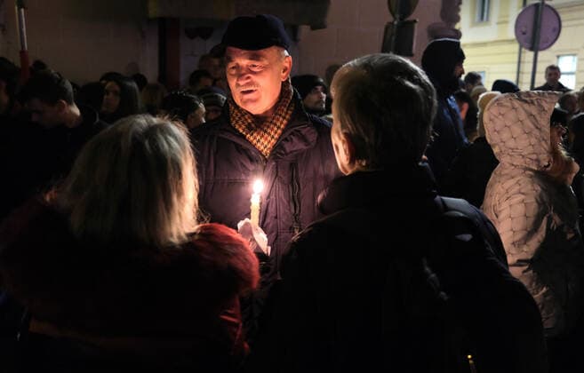 Protesters against mandatory COVID-19 certificates rally in Zagreb Protesters are seen lighting lanterns and candles in front of St. Mark s Church. Several thousand people from all over Croatia gatherd in Zagreb on Saturday for a protest against mandatory COVID-19 certificates and epidemiological restrictions in force. Participants in the protest, which is also called the Silent White March on social networks, want the government to abolish COVID-19 certificates, which prove one™s vaccination against or recovery from COVID-19 and which have become obligatory for employees of government and public institutions as well as everyone else entering those institutions. At 5 pm, a new Silent White March, a protest against COVID certificates, sta SlavenxBranislavxBabic PIXSELL
