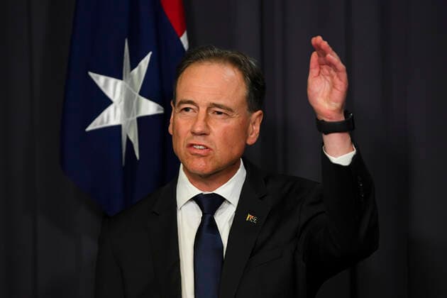 GREG HUNT COVID19 OMICRON PRESSER, Australian Health Minister Greg Hunt speaks to the media during a press conference at Parliament House in Canberra, Monday, November 29, 2021. ( NO ARCHIVING, EDITORIAL USE ONLY, NO USE IN BOOKS WITHOUT CONSENT CANBERRA ACT AUSTRALIA  Copyright: xLUKASxCOCHx 20211129001601246745
